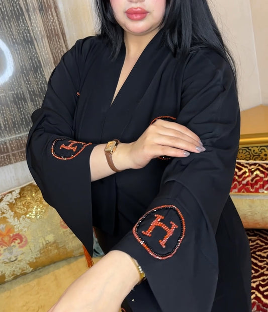 عباية أسود – أناقة وجودة عالية